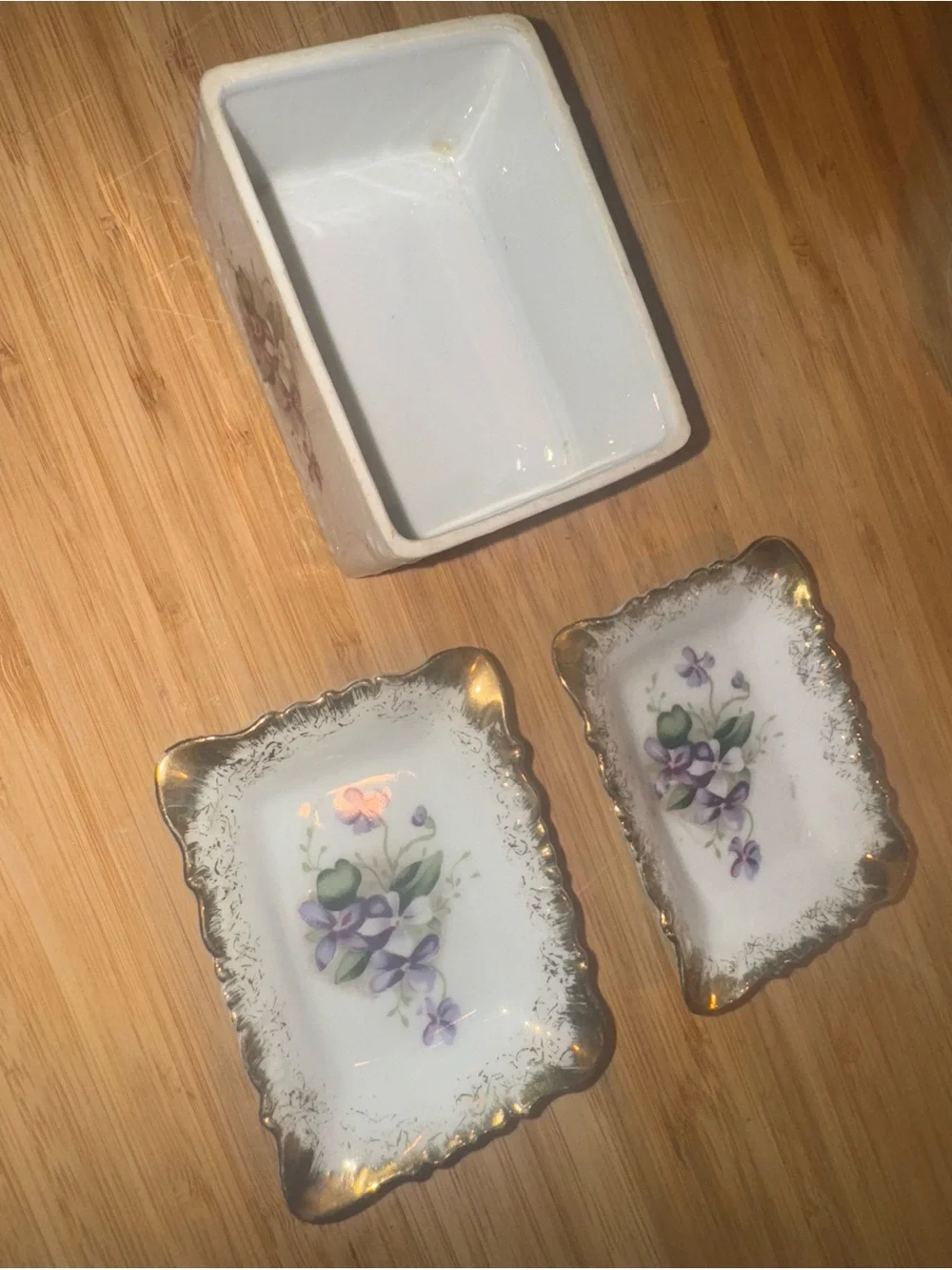 Porcelain RARE Violet Floral Trinket Dish Set with Gold Trim(Butter Pat Set) !!💜